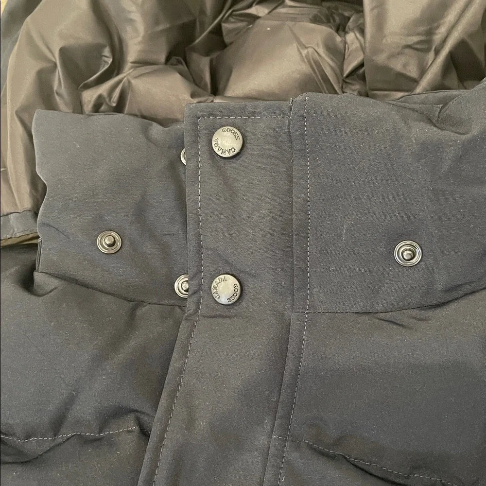 Canada Goose Men’s L Wyndham Parka new Navy Blue - Picture 6 of 8